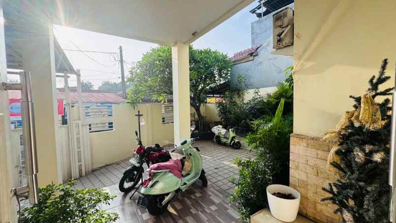 dijual rumah wali istana 3 jatibening