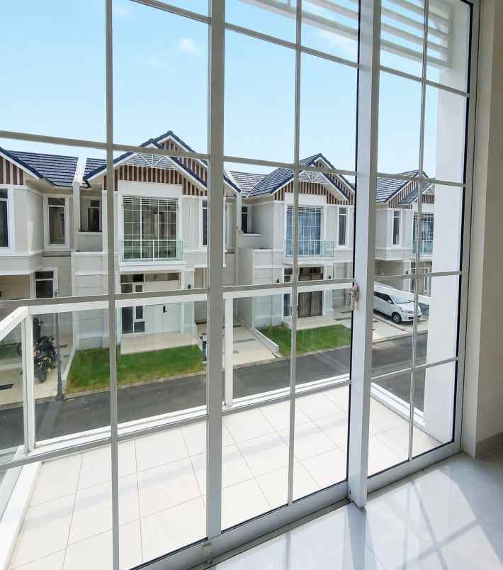 dijual rumah wanakerta
