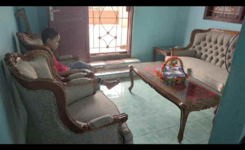 dijual rumah warung ayu