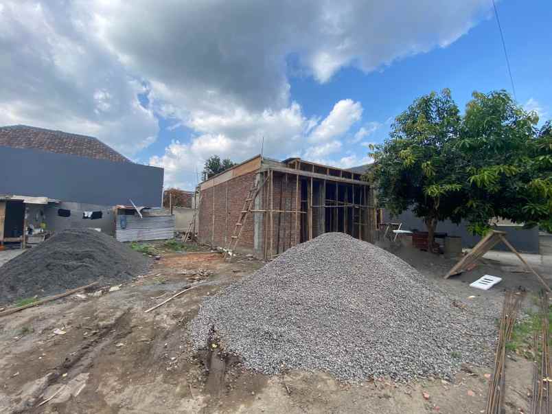 dijual rumah wedomartani sleman diy