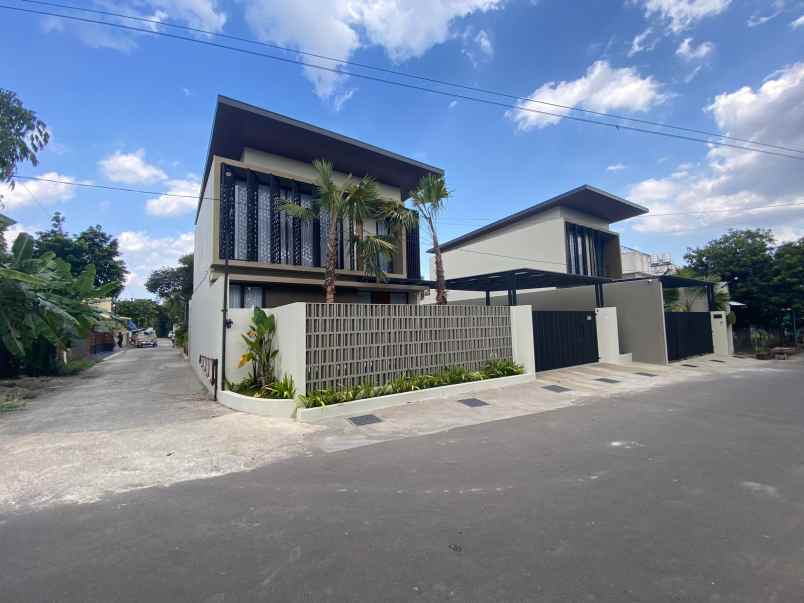 dijual rumah wedomartani sleman diy