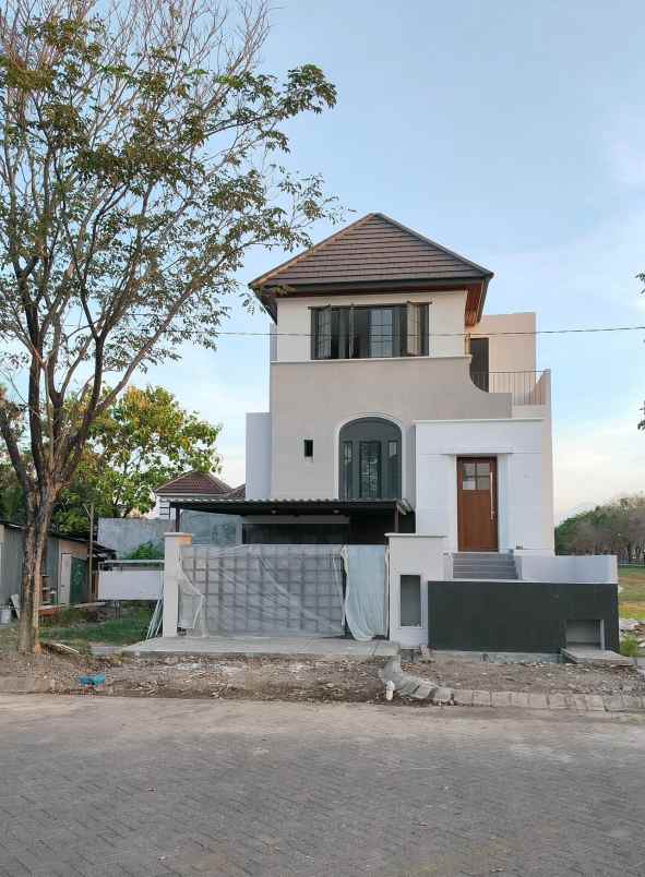 dijual rumah western park