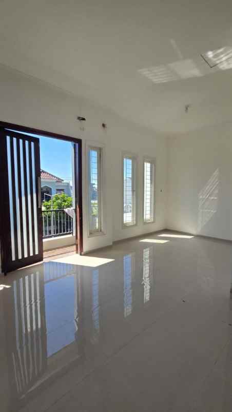 dijual rumah wiguna gunung anyar