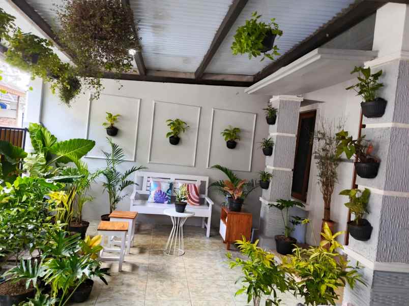 dijual rumah wirokerten