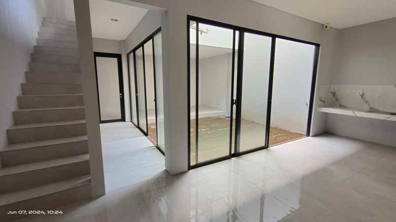 dijual rumah zliving type lifestyle