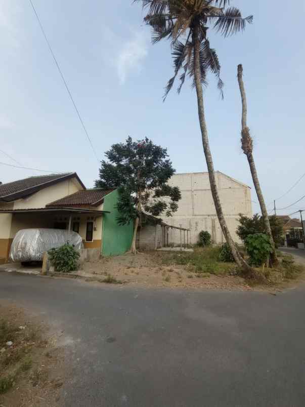 dijual tanah banjeng maguwoharjo