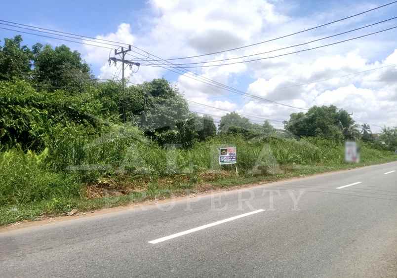 dijual tanah jalan raya sungai kakap