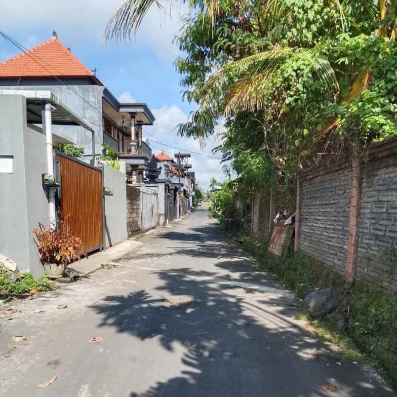 dijual tanah jl pura sari
