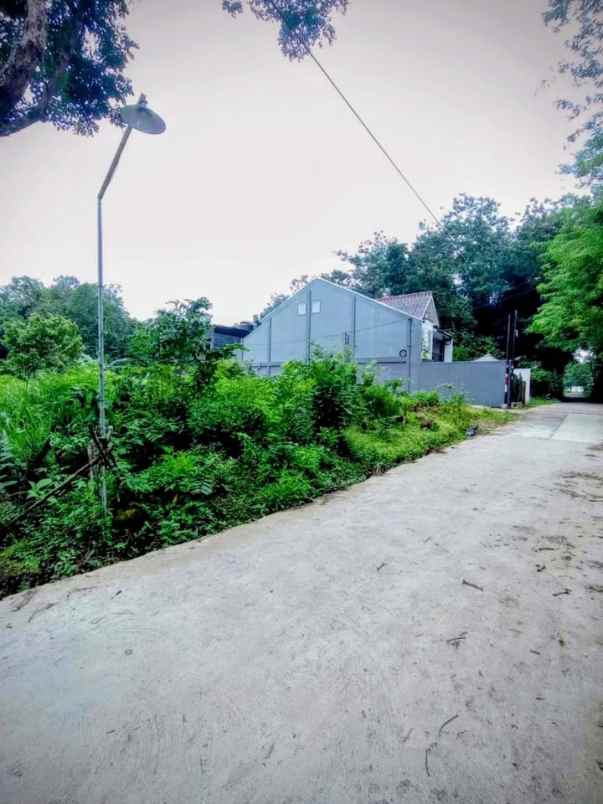 dijual tanah karanganyar utara sd model