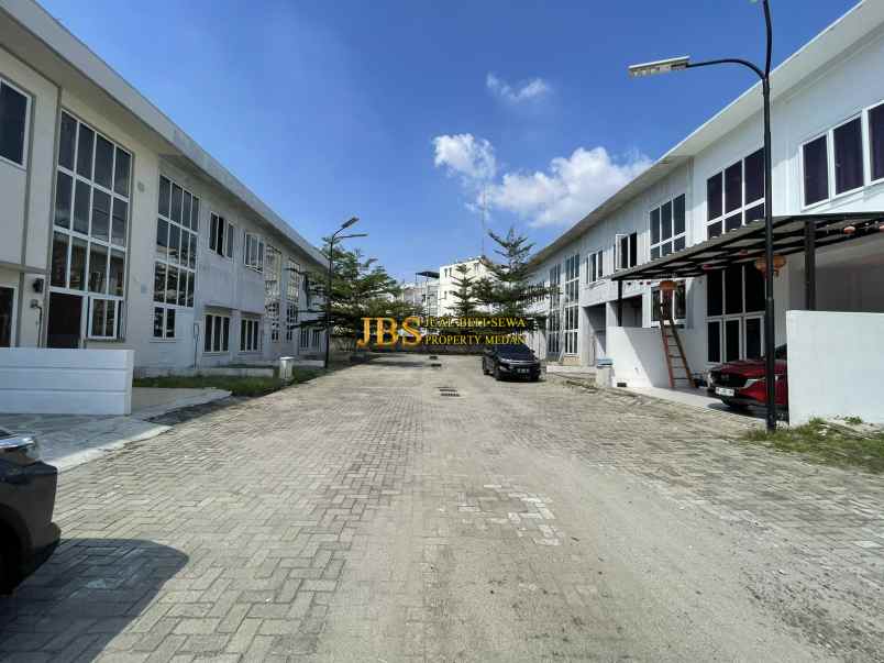 dijual tanah komplek graha metropolitan