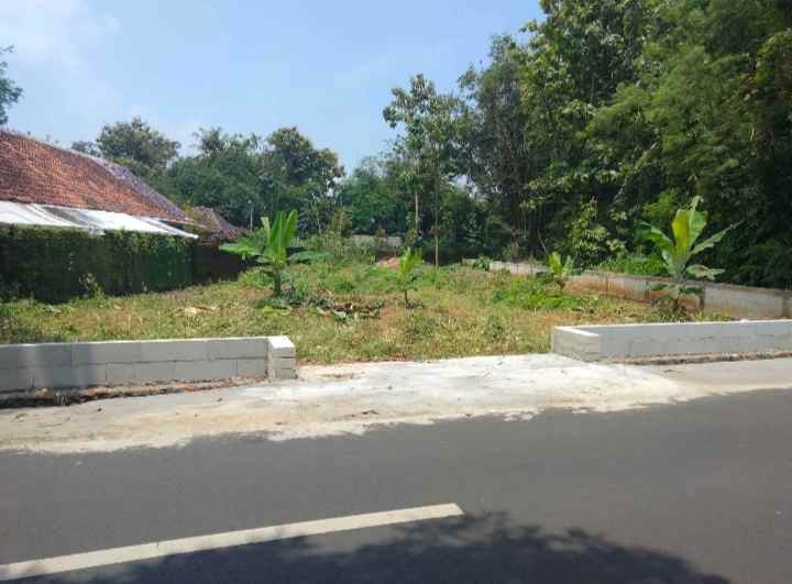 dijual tanah pinggir jalan raya kabupaten
