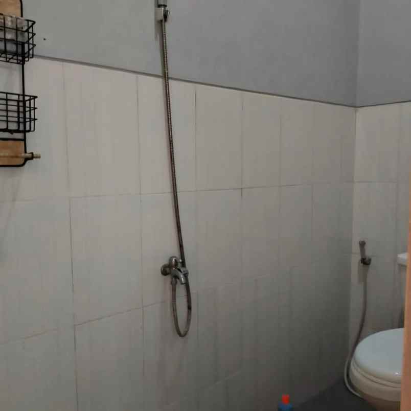 dijual villa 3 km ke bandara adi sucipto