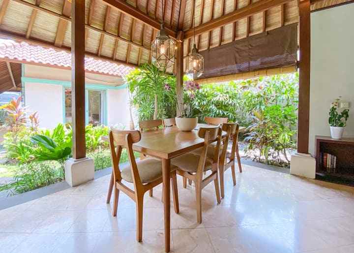 dijual villa berawa canggu bali