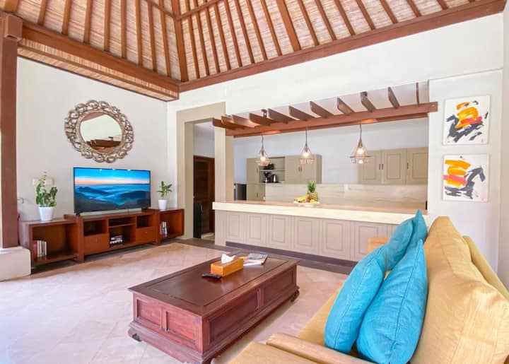 dijual villa berawa canggu bali