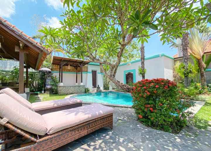 dijual villa berawa canggu bali