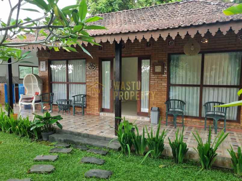 dijual villa harjobinangun pakem sleman