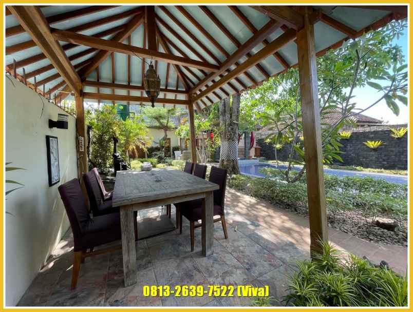 dijual villa jalan parangtritis km 8