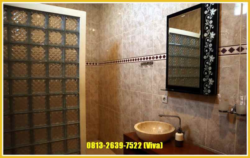 dijual villa jalan parangtritis km 8