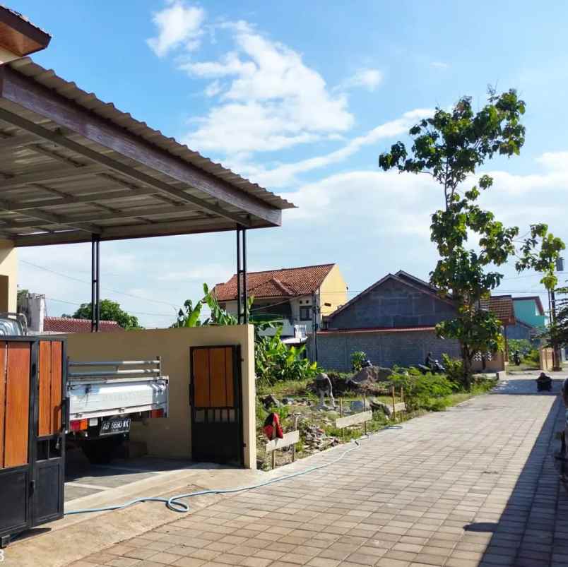 dijual villa jl wonosari km 7