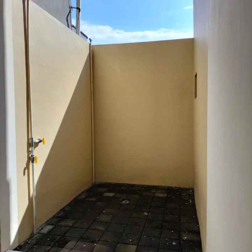 dijual villa jl wonosari km 7