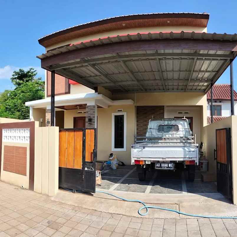 dijual villa jl wonosari km 7