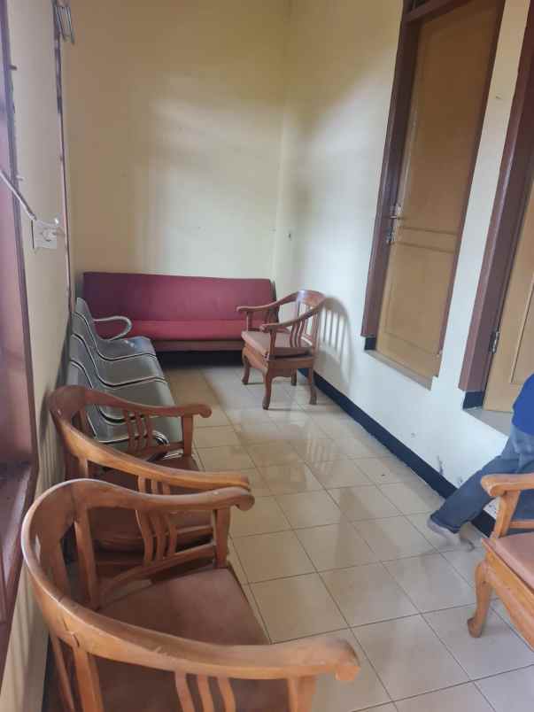 dijual villa kampung sukawarna desa