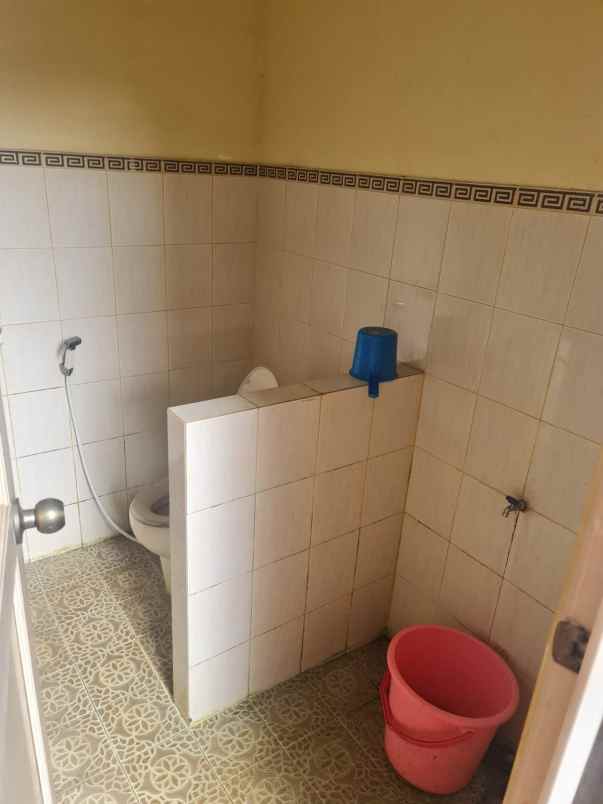 dijual villa kampung sukawarna desa