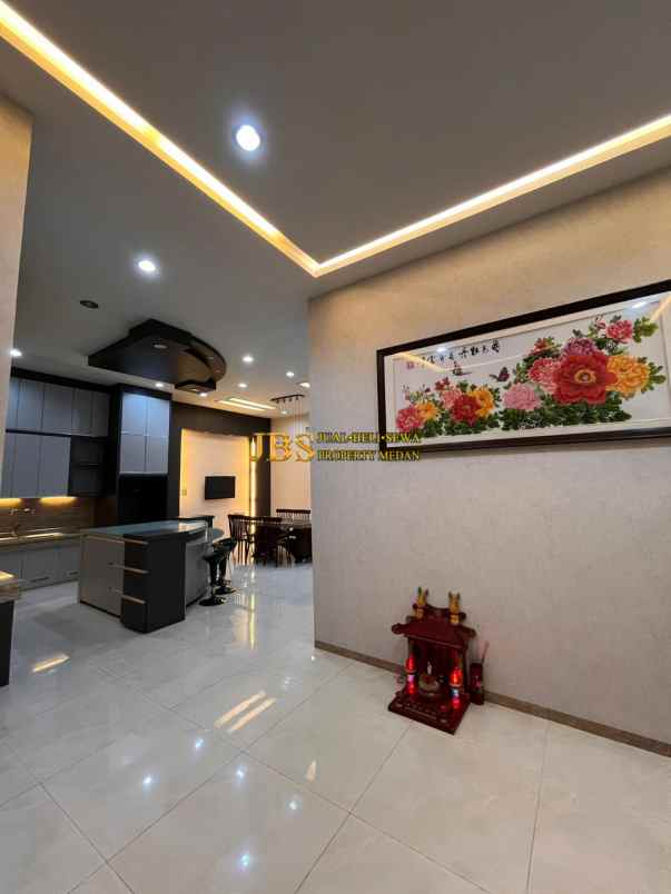 dijual villa komplek makmur garden