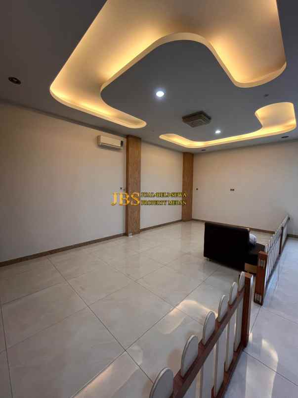 dijual villa komplek makmur garden