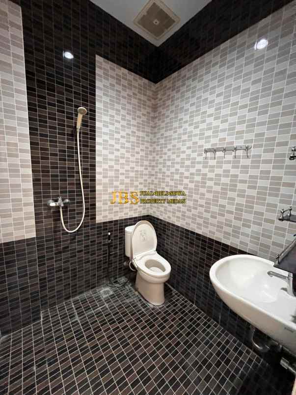 dijual villa komplek makmur garden