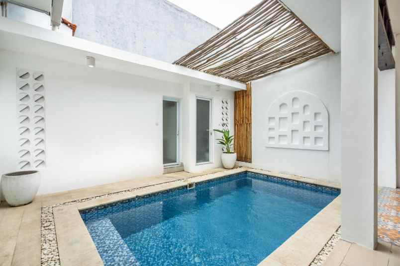 dijual villa lokasi jimbaran denpasar selatan