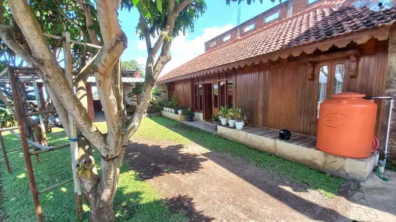 dijual villa tanjungsari