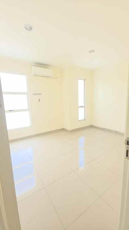 disewa rumah cluster bahana suvarna sutera tangerang