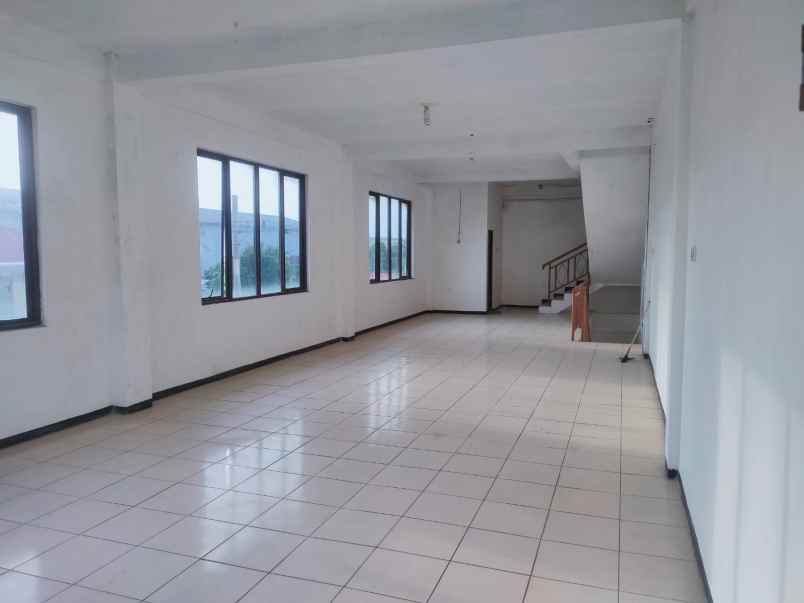 disewakan ruko gudang kantor fira 51