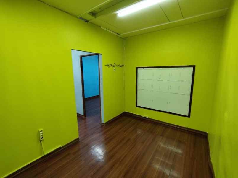 disewakan ruko gudang kantor gondangdia lama cikini
