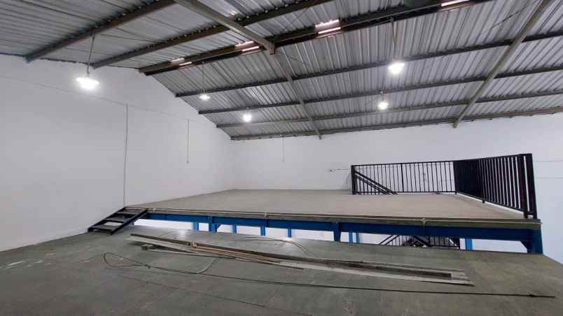 disewakan ruko gudang kantor kedung cowek