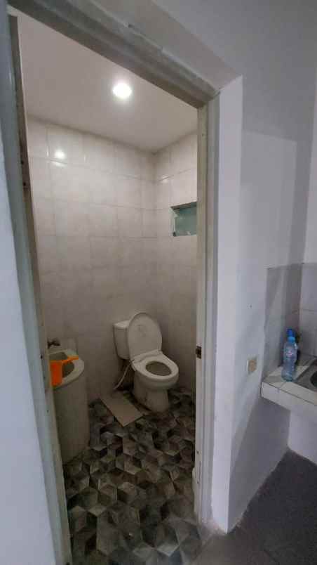 disewakan ruko gudang kantor kedung cowek