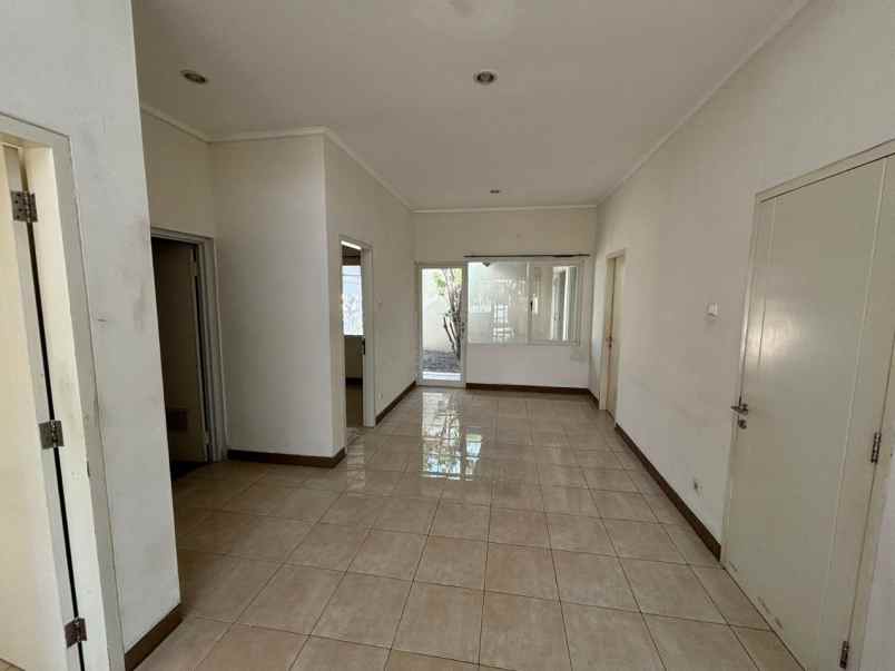 disewakan rumah alam galaxy surabaya