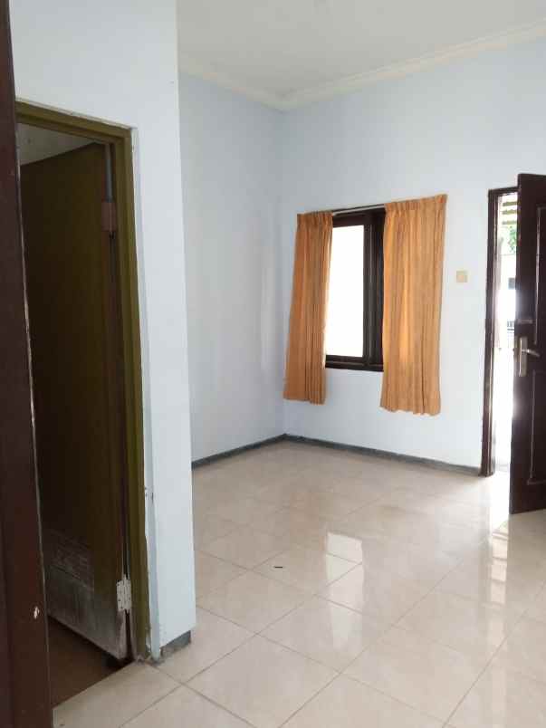 disewakan rumah arum dalu