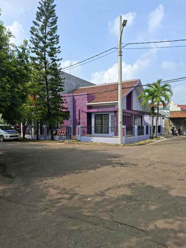 disewakan rumah boulevard hijau