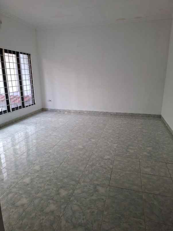 disewakan rumah boulevard hijau