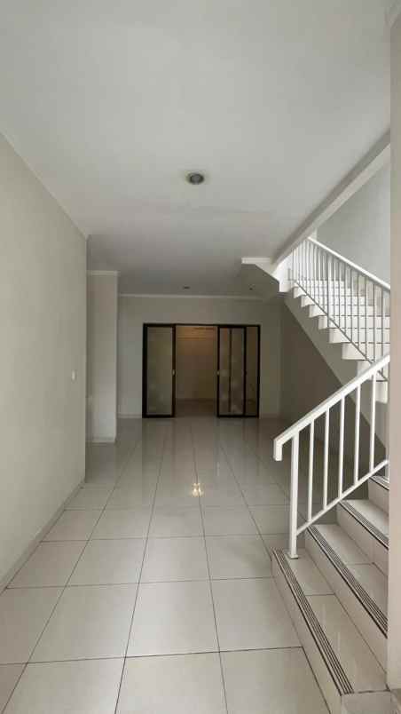 disewakan rumah di area favorit discovery bintaro