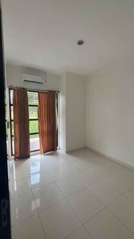 disewakan rumah di area favorit discovery bintaro