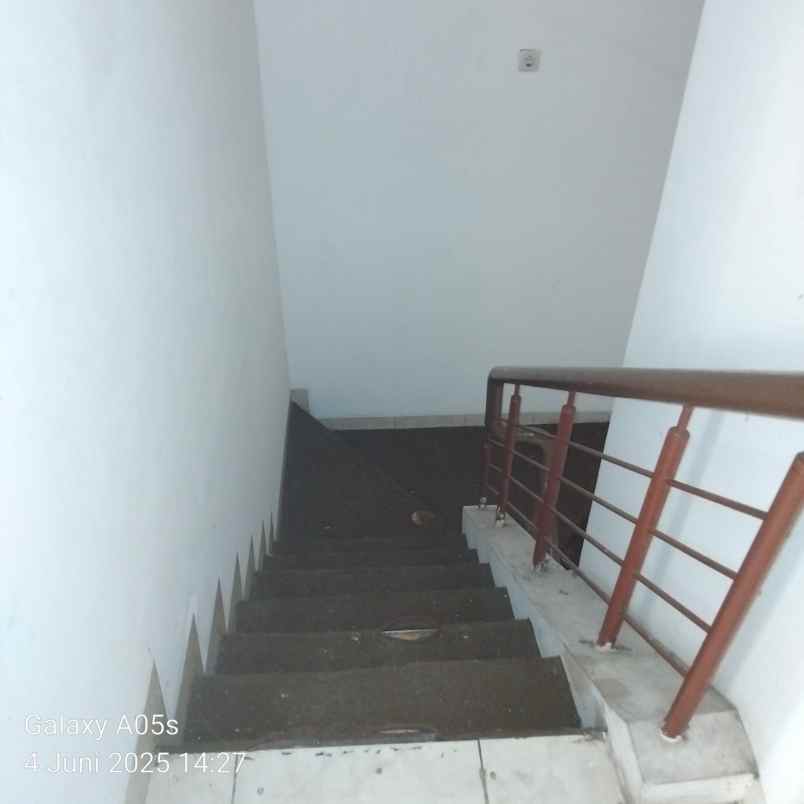 disewakan rumah harapan indah cluster