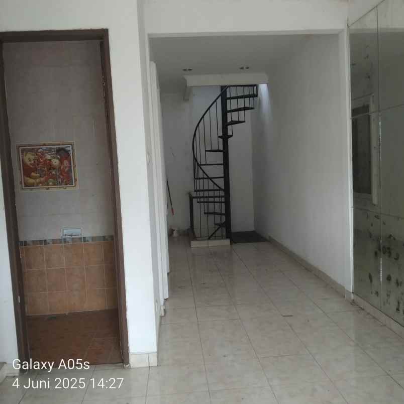 disewakan rumah harapan indah cluster