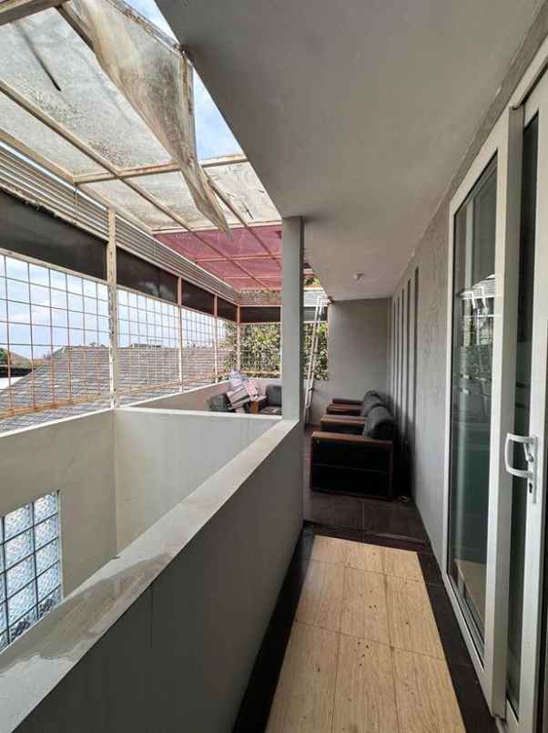 disewakan rumah jl cigadung tengah dago