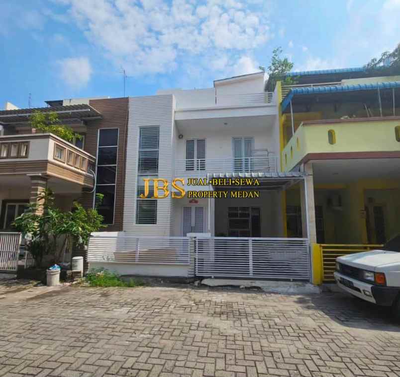 disewakan rumah komplek mutiara residence