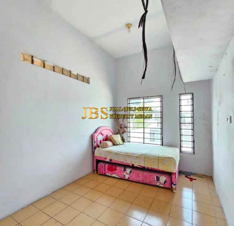 disewakan rumah komplek mutiara residence