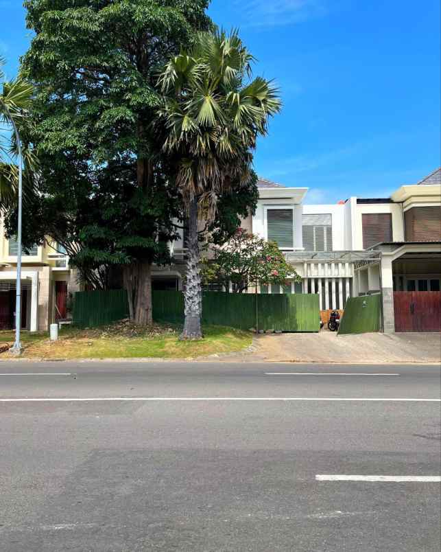 disewakan rumah palm beach