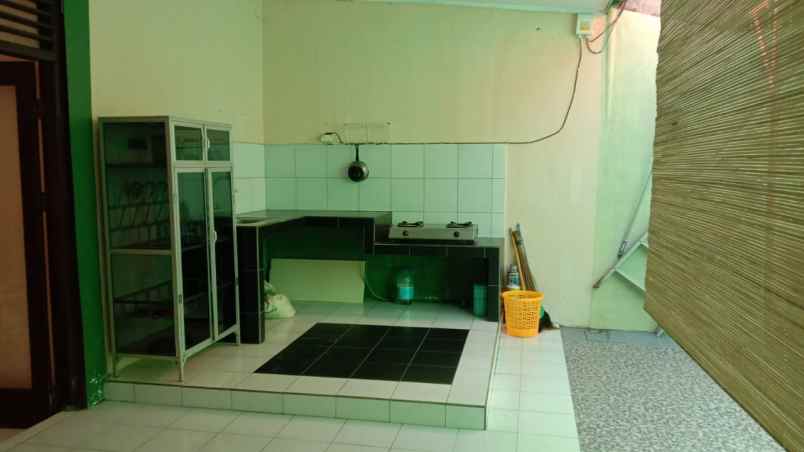 disewakan rumah perum teluk akses jalan utama